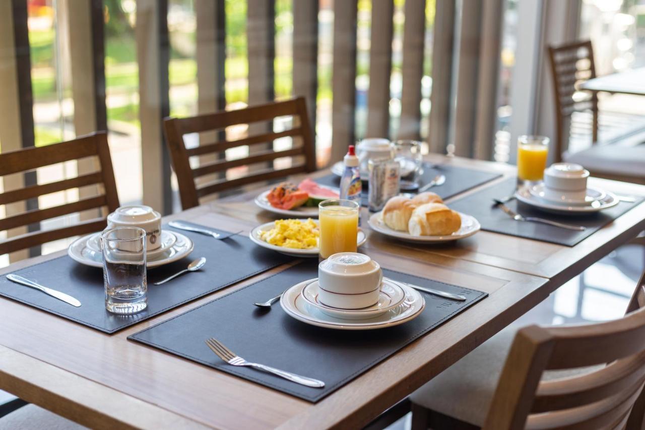 Hotel Villa Fiori Poços de Caldas Kültér fotó