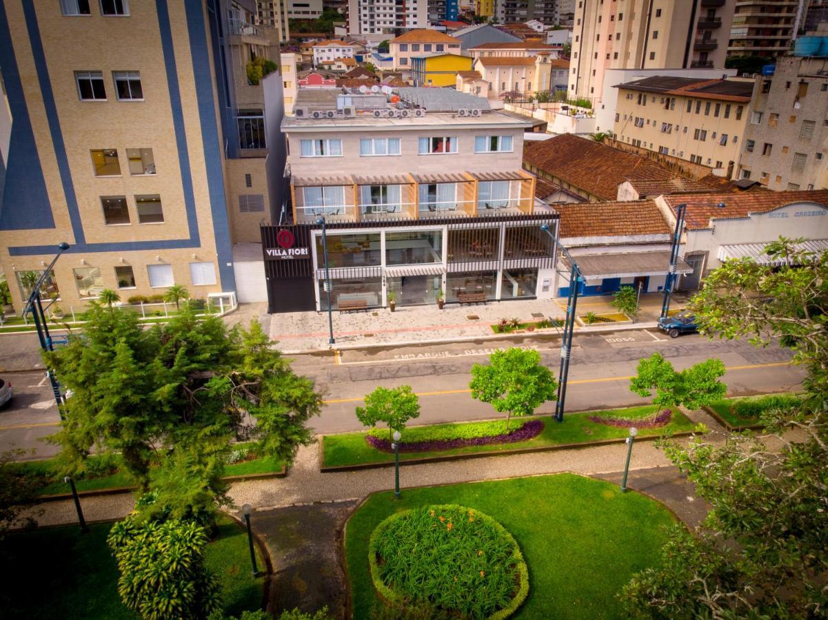 Hotel Villa Fiori Poços de Caldas Kültér fotó