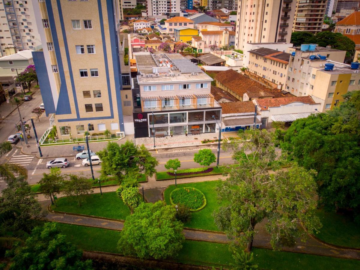 Hotel Villa Fiori Poços de Caldas Kültér fotó